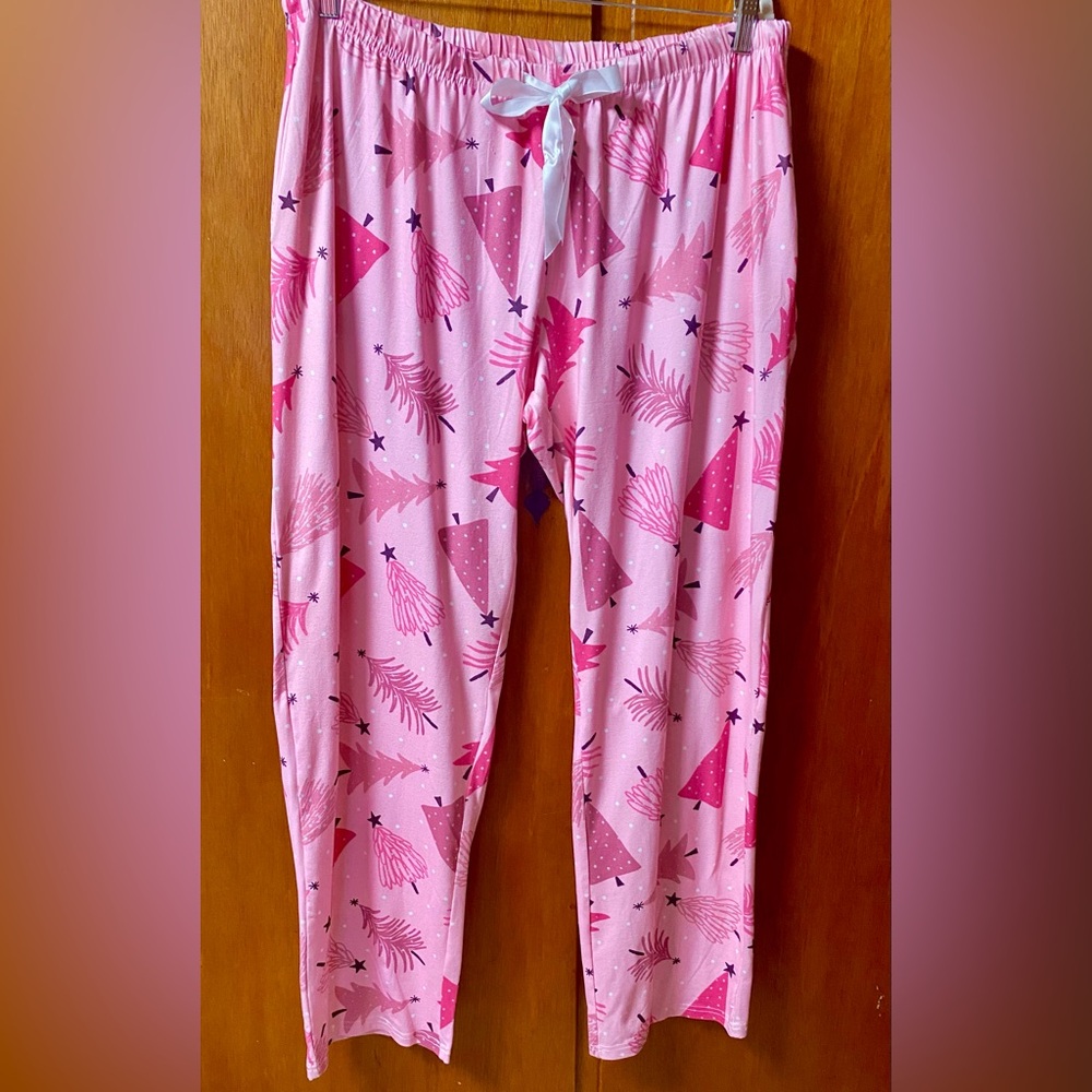 Shirley & Stone Boutique Holiday Pajamas NWOT - Picture 11 of 16